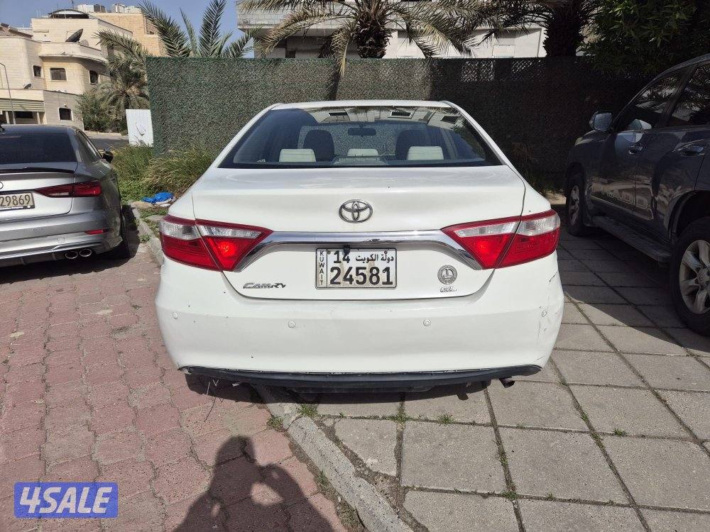 للبيع سيارتين كامري4