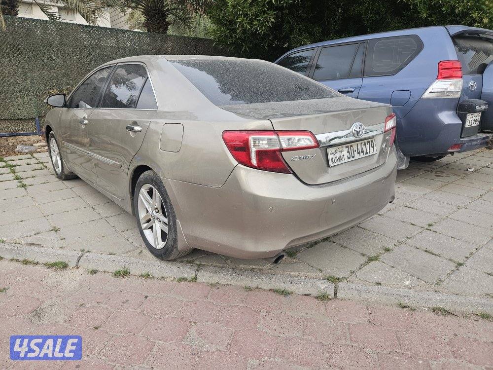 للبيع سيارتين كامري9