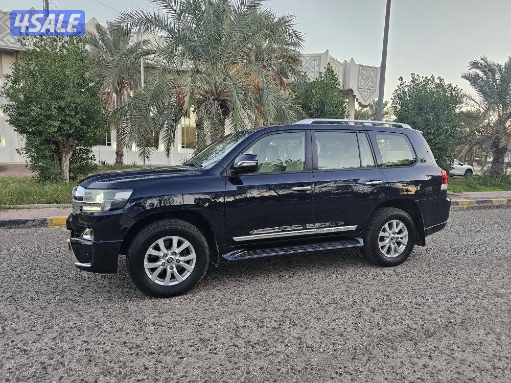 لاندكروز GXR الساير ٨ سلندر بحالة الوكالة صبغ الوكالة2