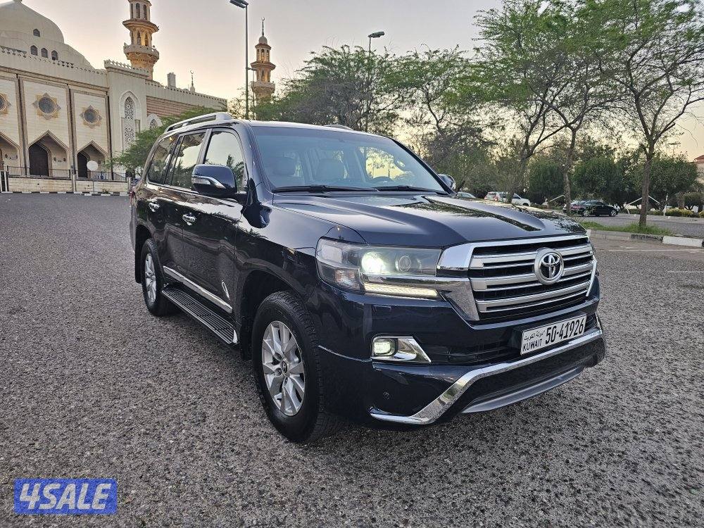 لاندكروز GXR الساير ٨ سلندر بحالة الوكالة صبغ الوكالة5