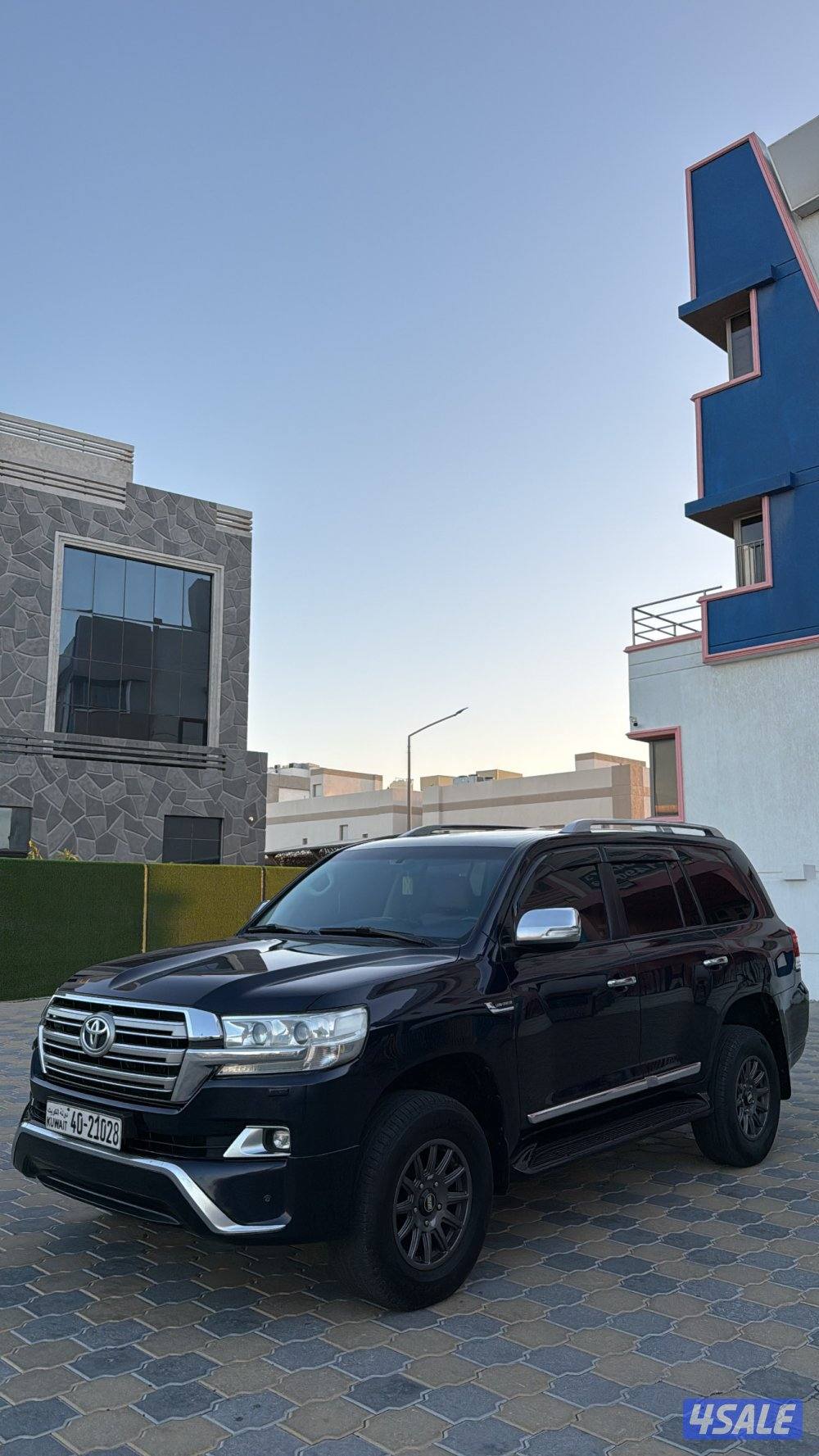 للبيع لاند 2016 V80