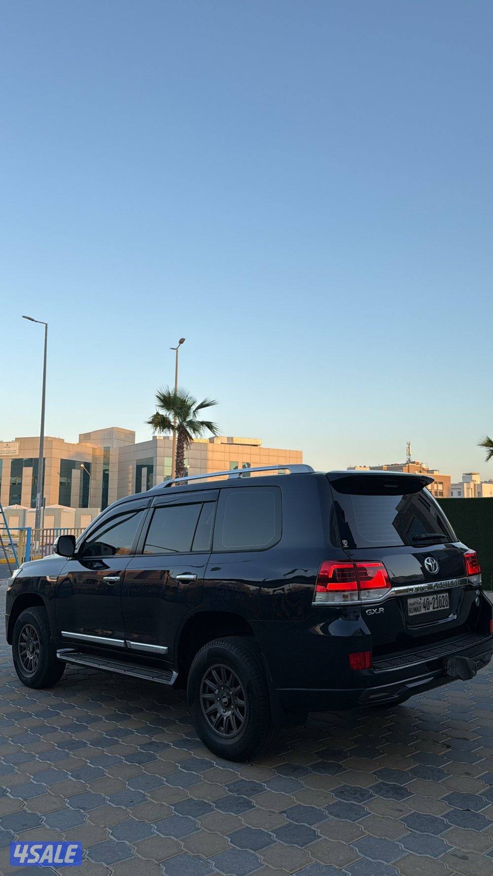 للبيع لاند 2016 V85