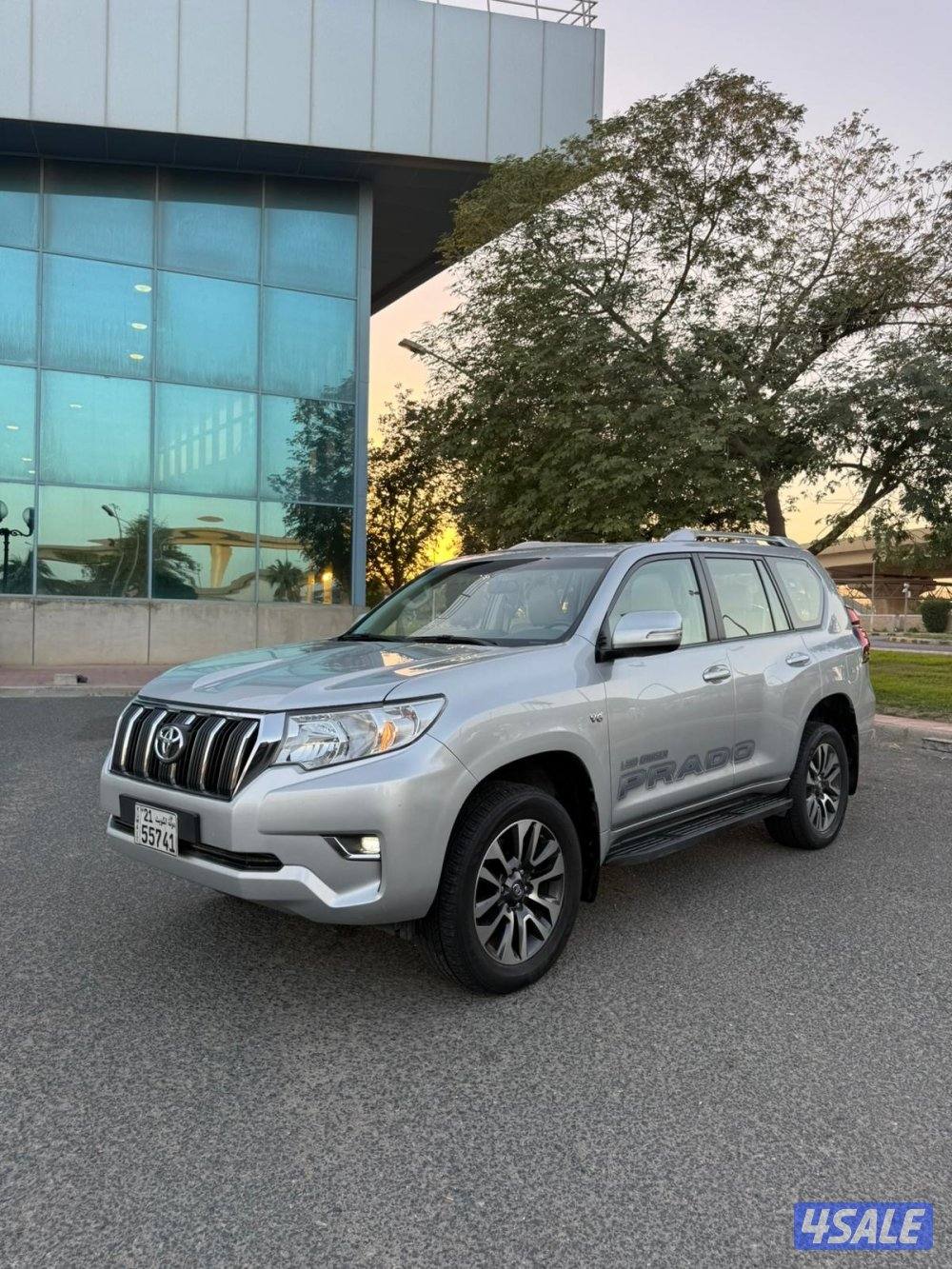 برادو 2022 بحاله الوكاله صبغ الوكاله فل اوبشن اعلى درجه1