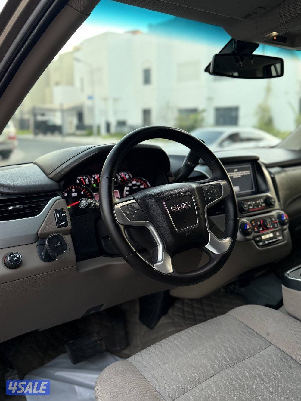 يوكن SLE موديل 2015 ماشي 258 الف صبغ الوكالة شرط الفحص7