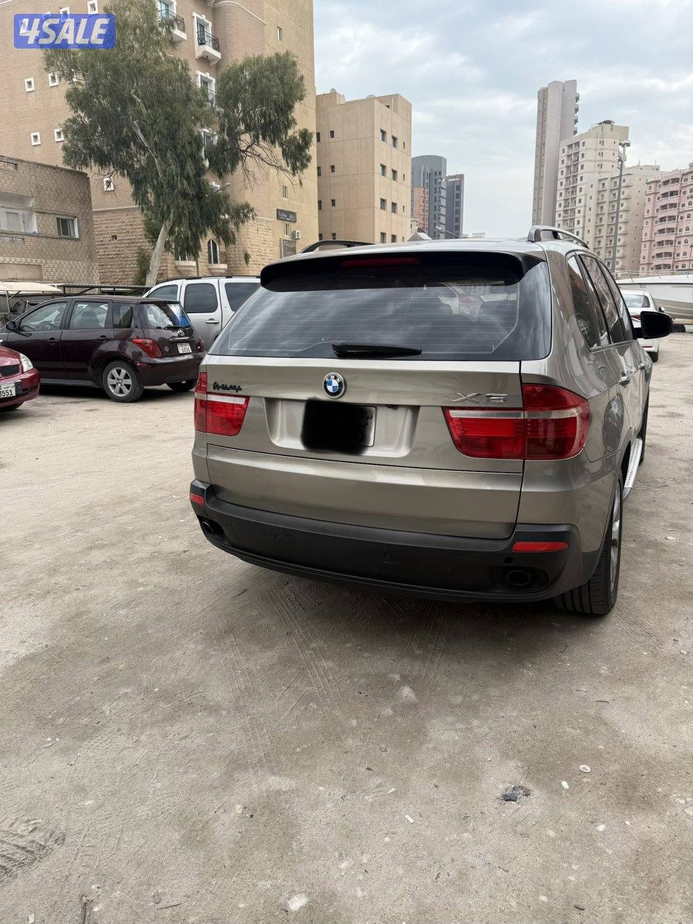 للبيع BMW X5 موديل 2009 شرط الفحص 6 سلندر2