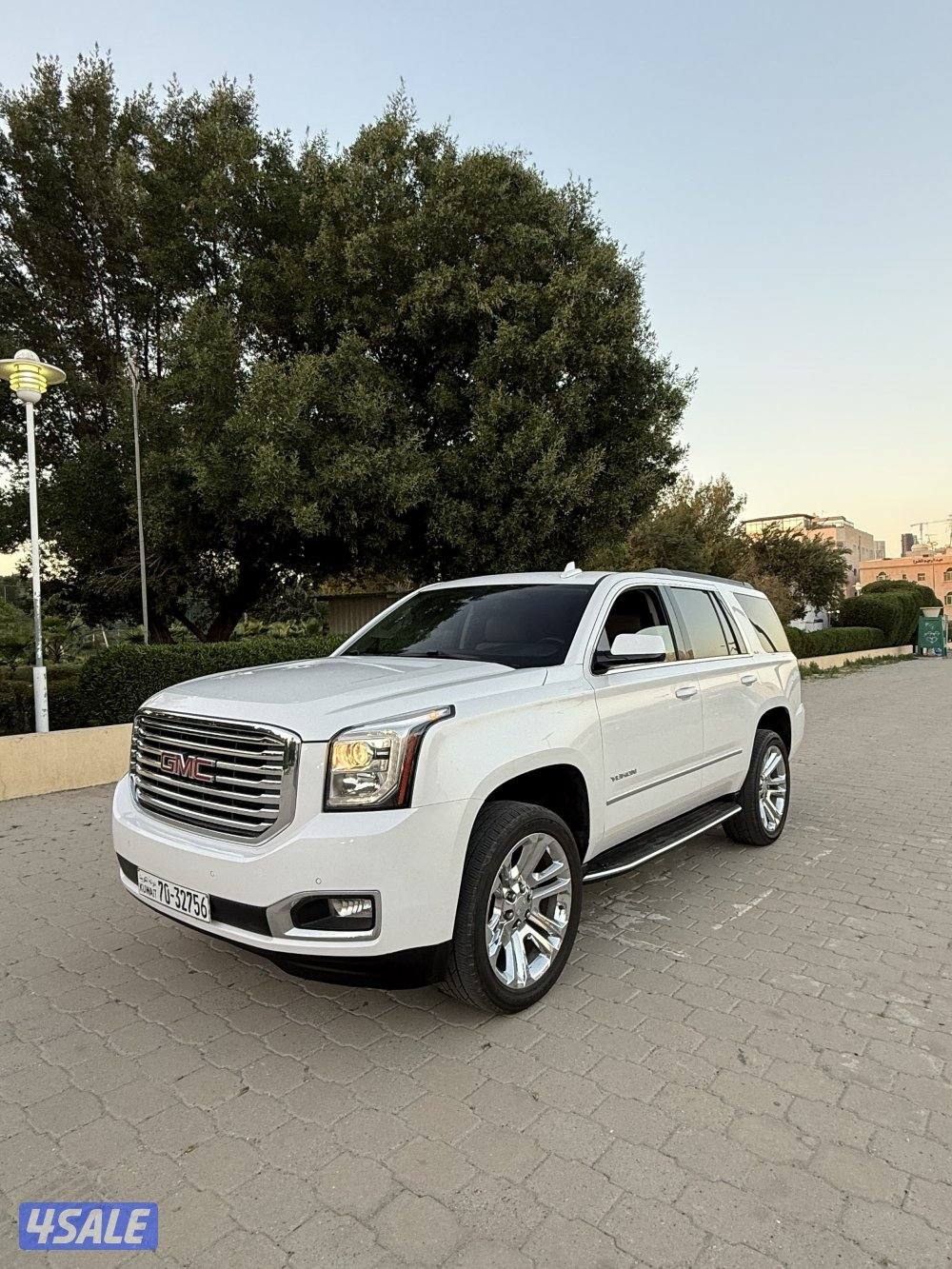 للبيع يوكن SLT 2017 فل كامل0