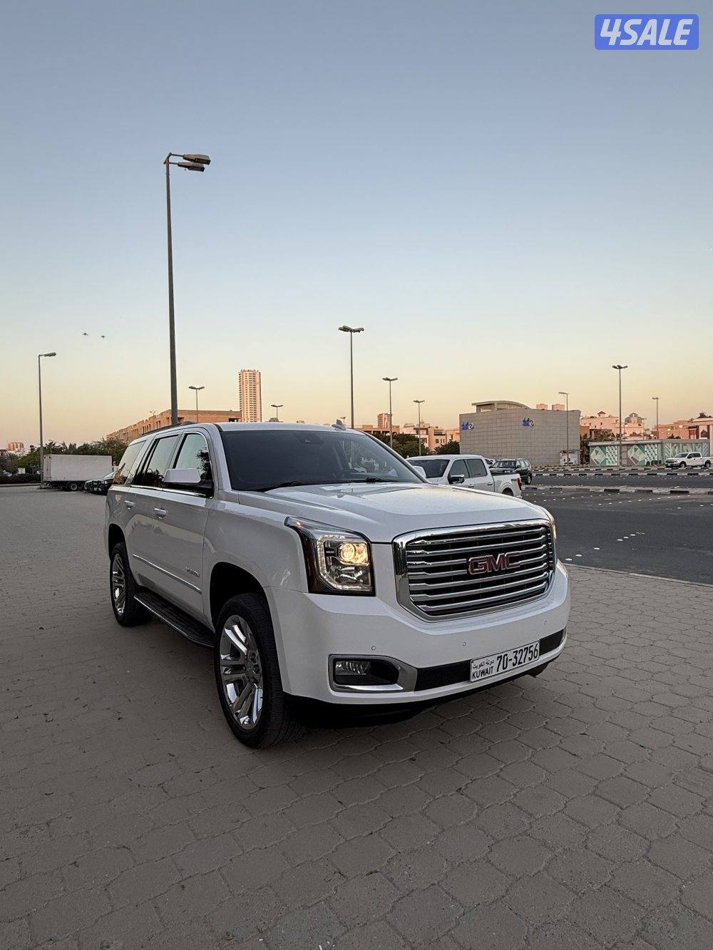 للبيع يوكن SLT 2017 فل كامل1