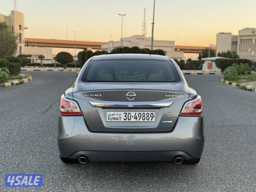 نيسان التيما موديل 2014 عداد 64 الف بحاله الوكاله7