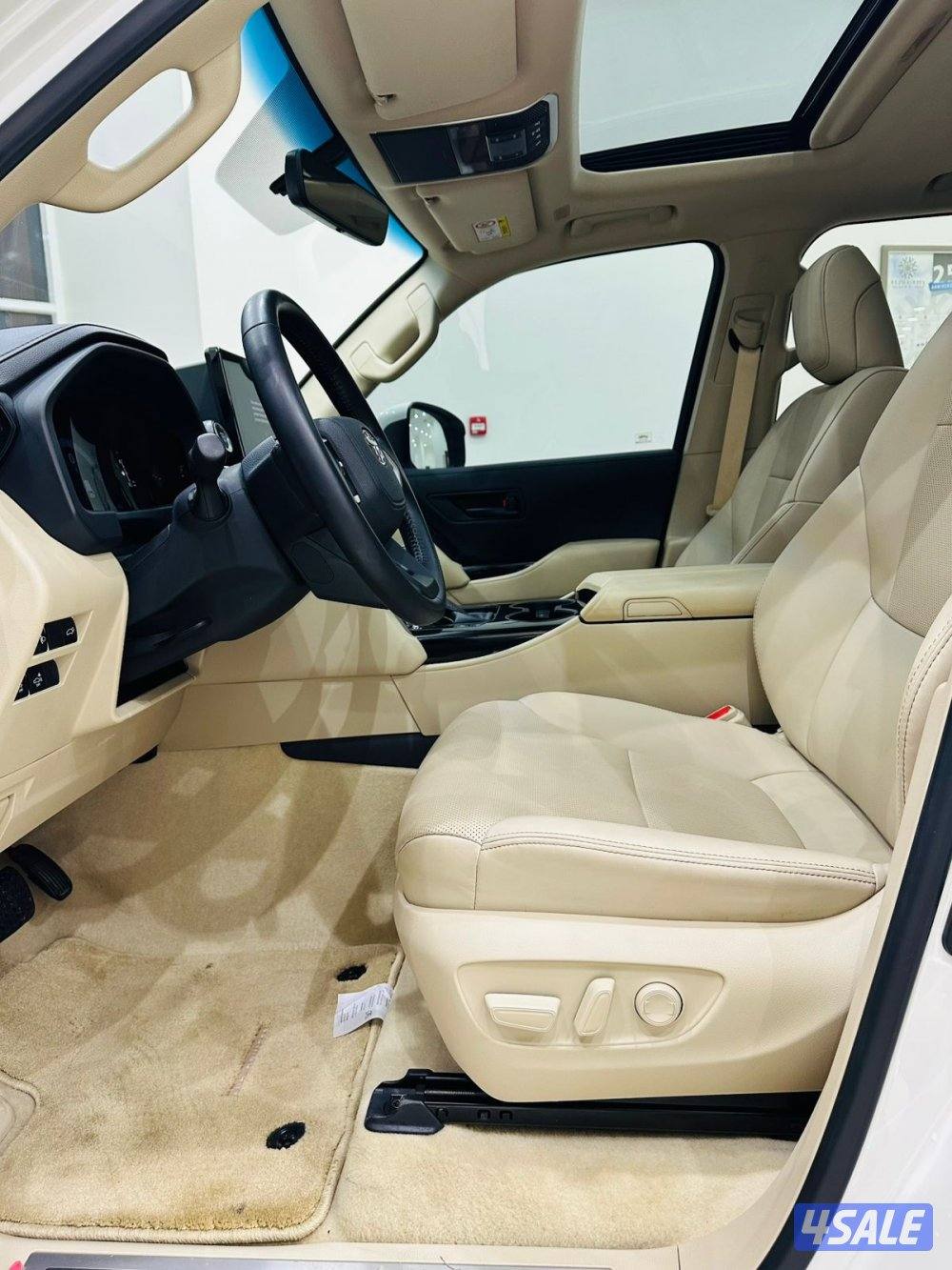 للبيع تويوتا لاندكروس GXR 4K بدون تيربو موديل 20254