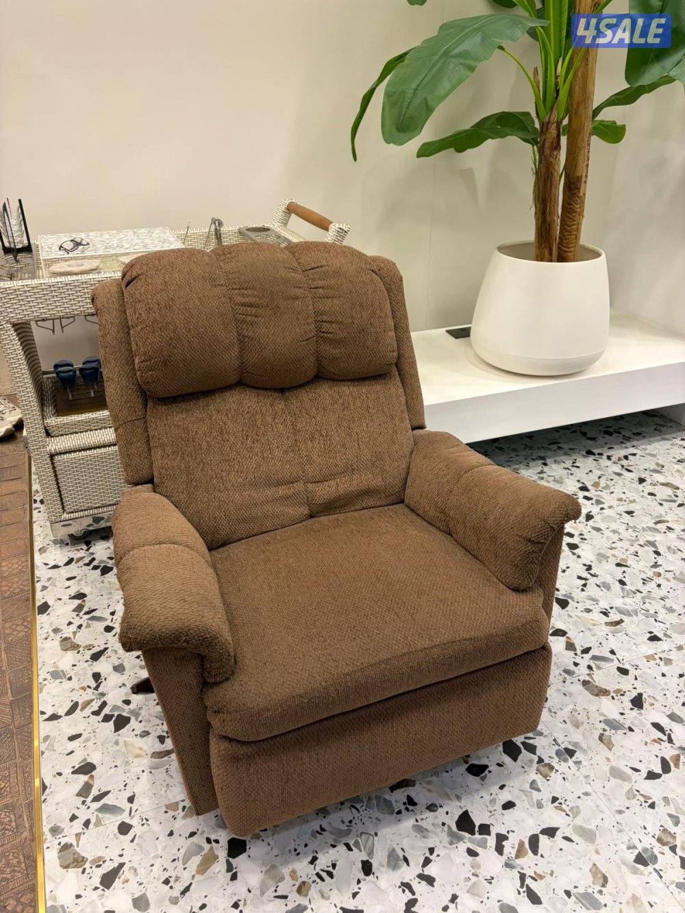 للبيع كرسي هزاز lazy boy1
