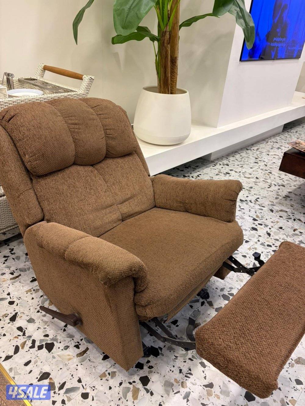 للبيع كرسي هزاز lazy boy2