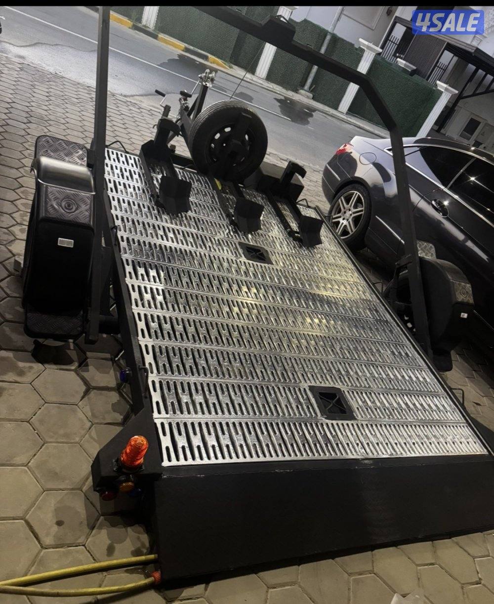 للبيع عربانة للدراجات0