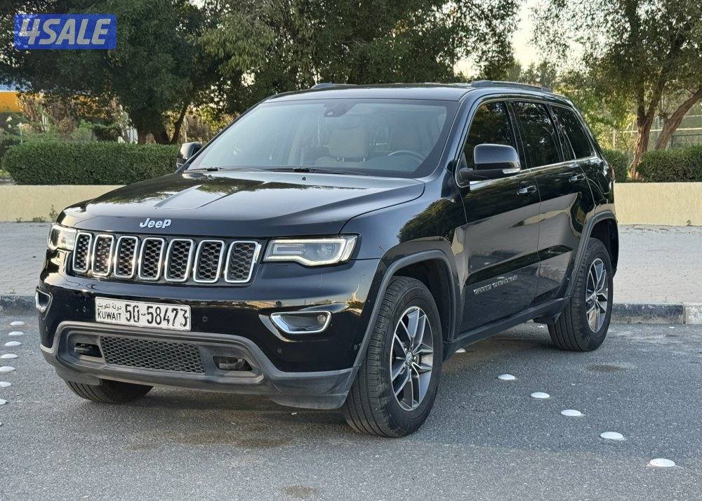 جيب جراند شيروكي موديل 2018 عداد 67 الف2