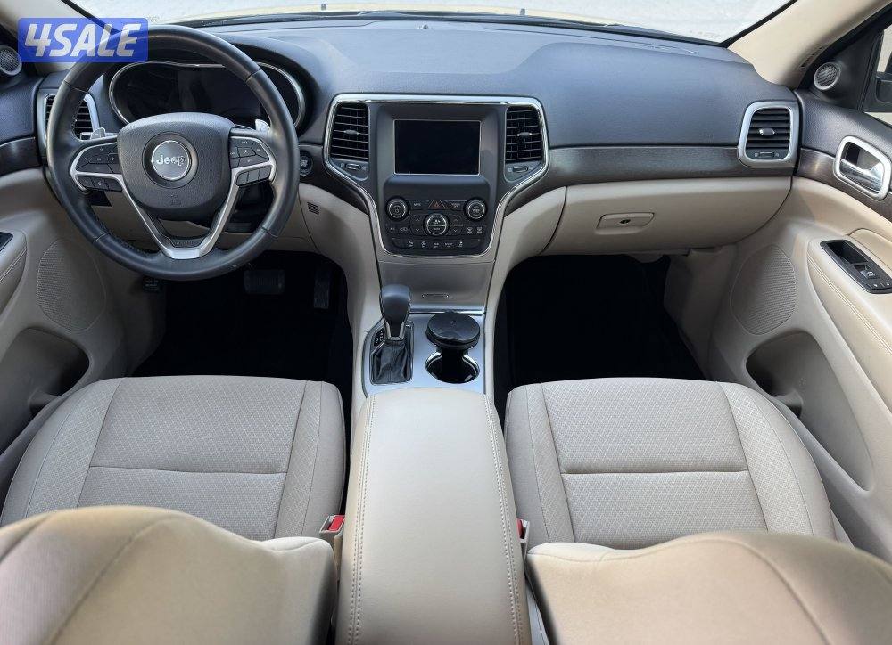 جيب جراند شيروكي موديل 2018 عداد 67 الف6