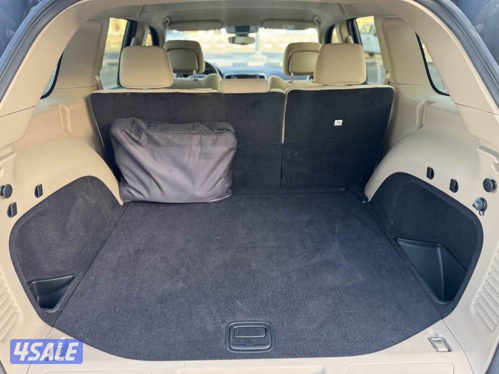 جيب جراند شيروكي موديل 2018 عداد 67 الف14