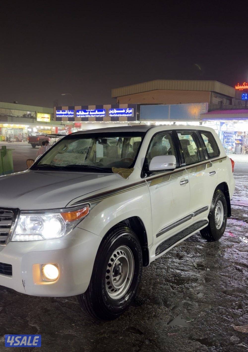 للبيع لاند 2014 وارد الفطيم شرط الفحص قير مكينه شاصي1