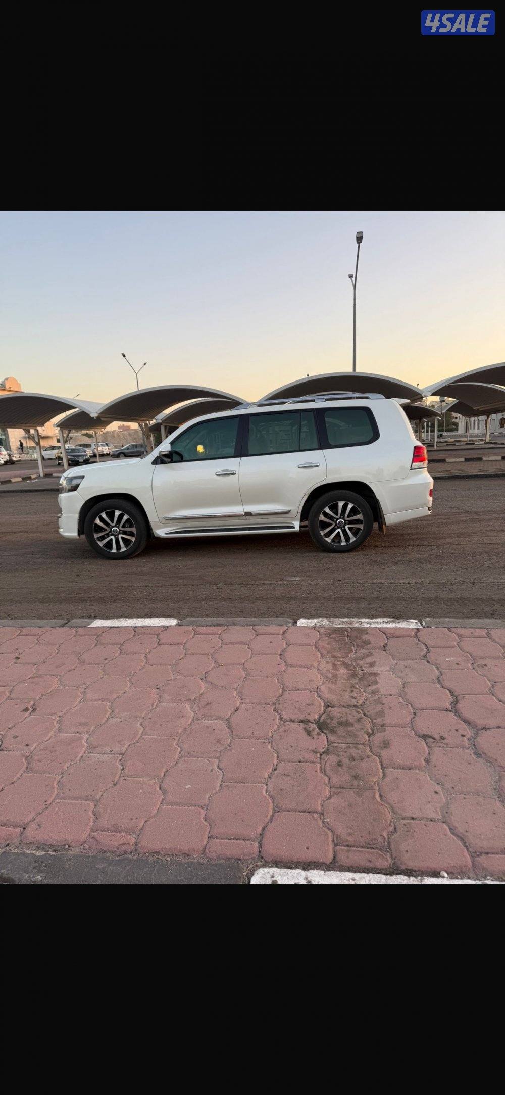 لاند كروزر قراند تورنق 2019 الرقم4