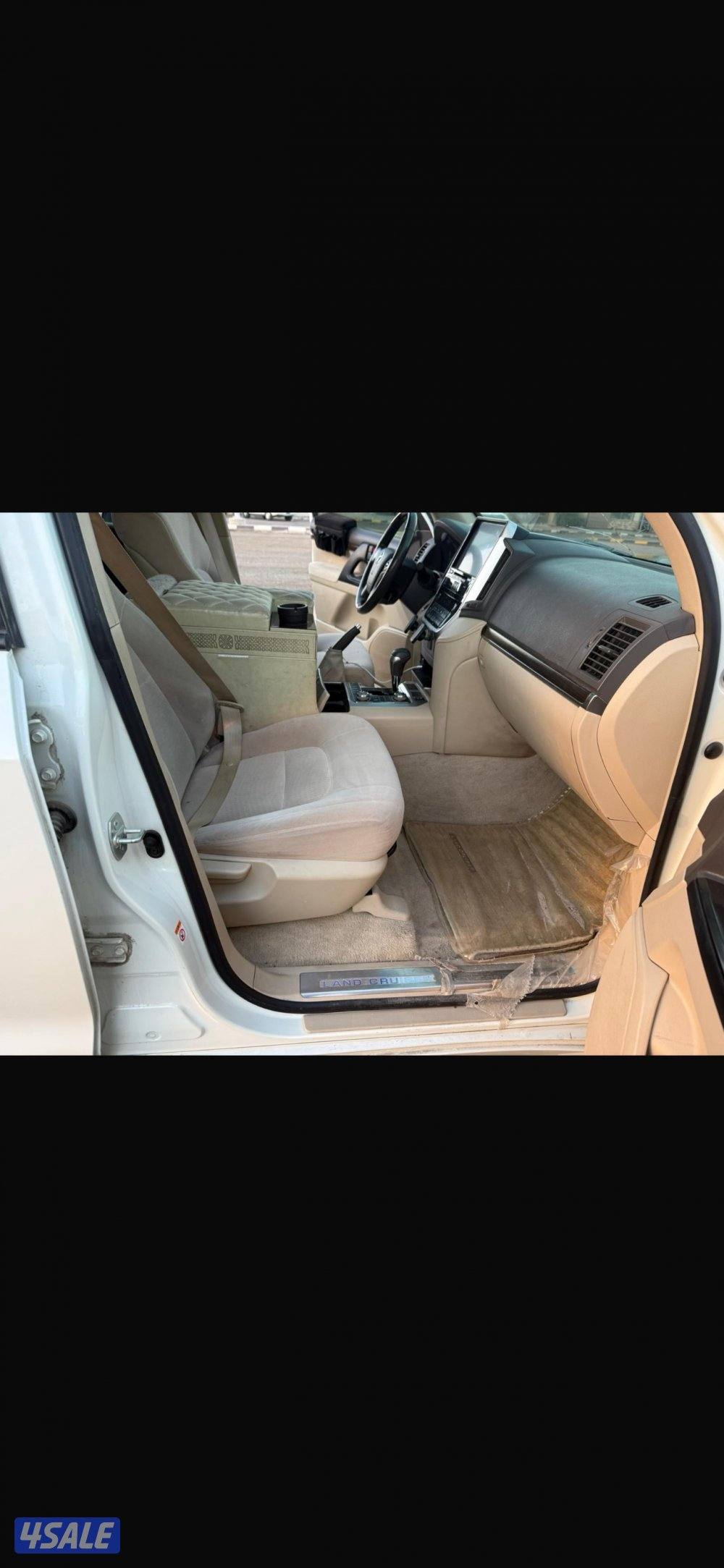 لاند كروزر قراند تورنق 2019 الرقم8