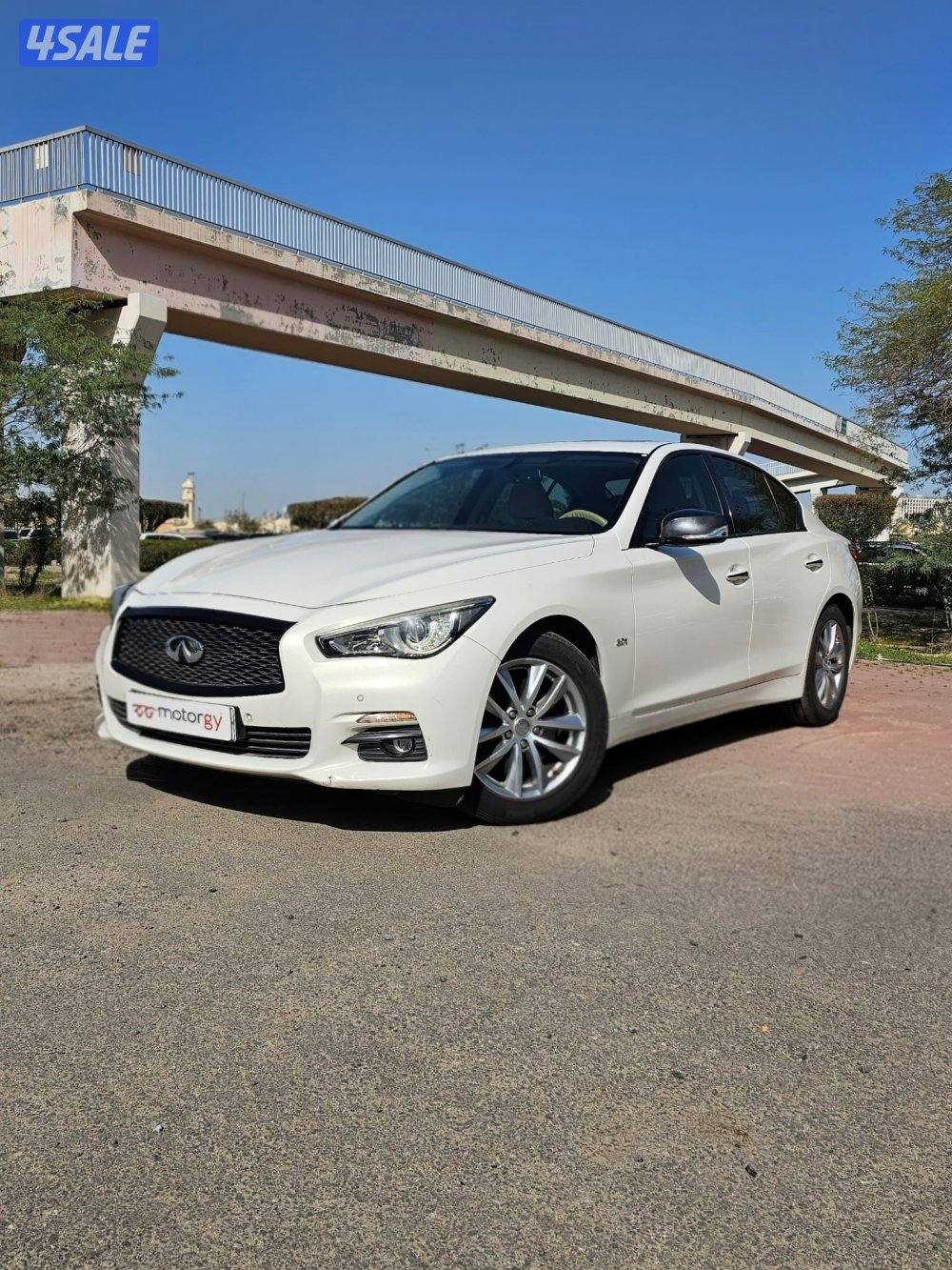 نظيف جدا Infiniti Q50 موديل 2016 وعداد 77 الف مالك ثاني0