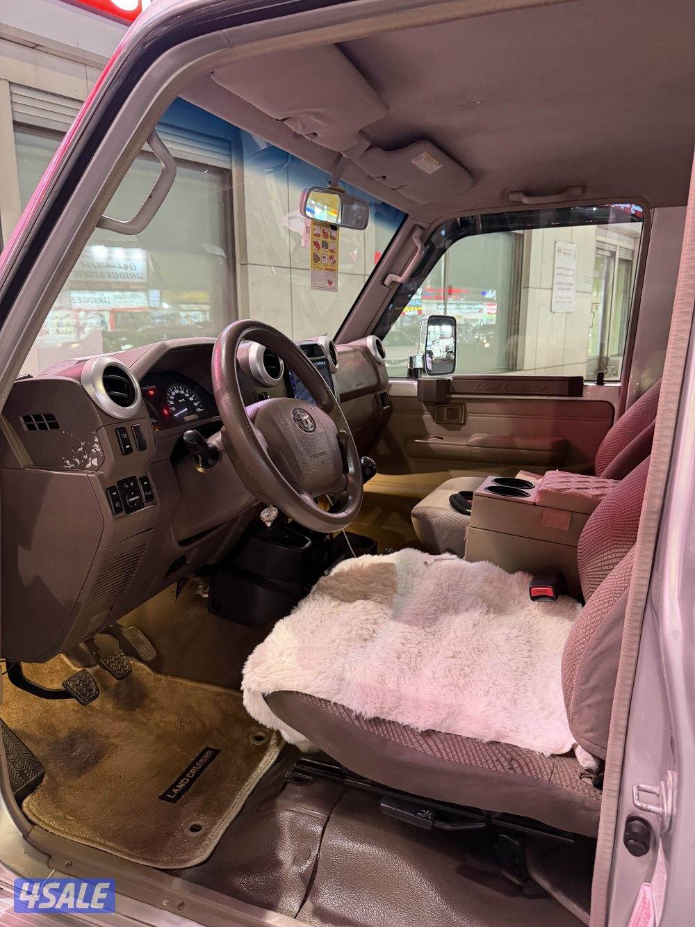 للبيع جيب ربع3