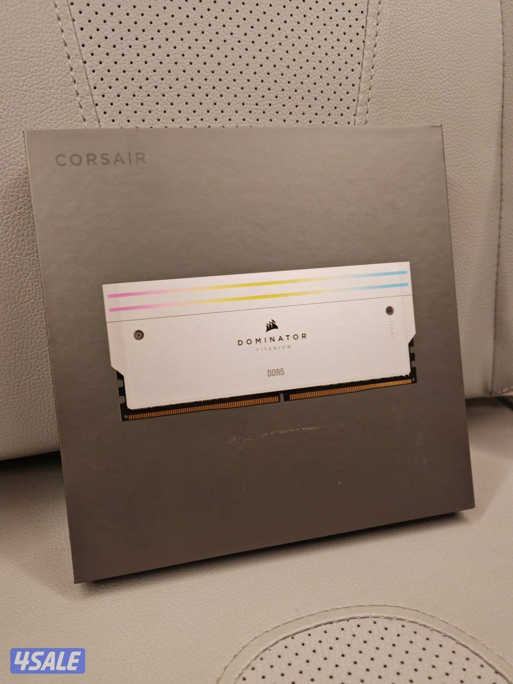 للبيع رامات Corsair 32GB 6000MHz DDR5 DOMINATOR TITANIUM RGB0