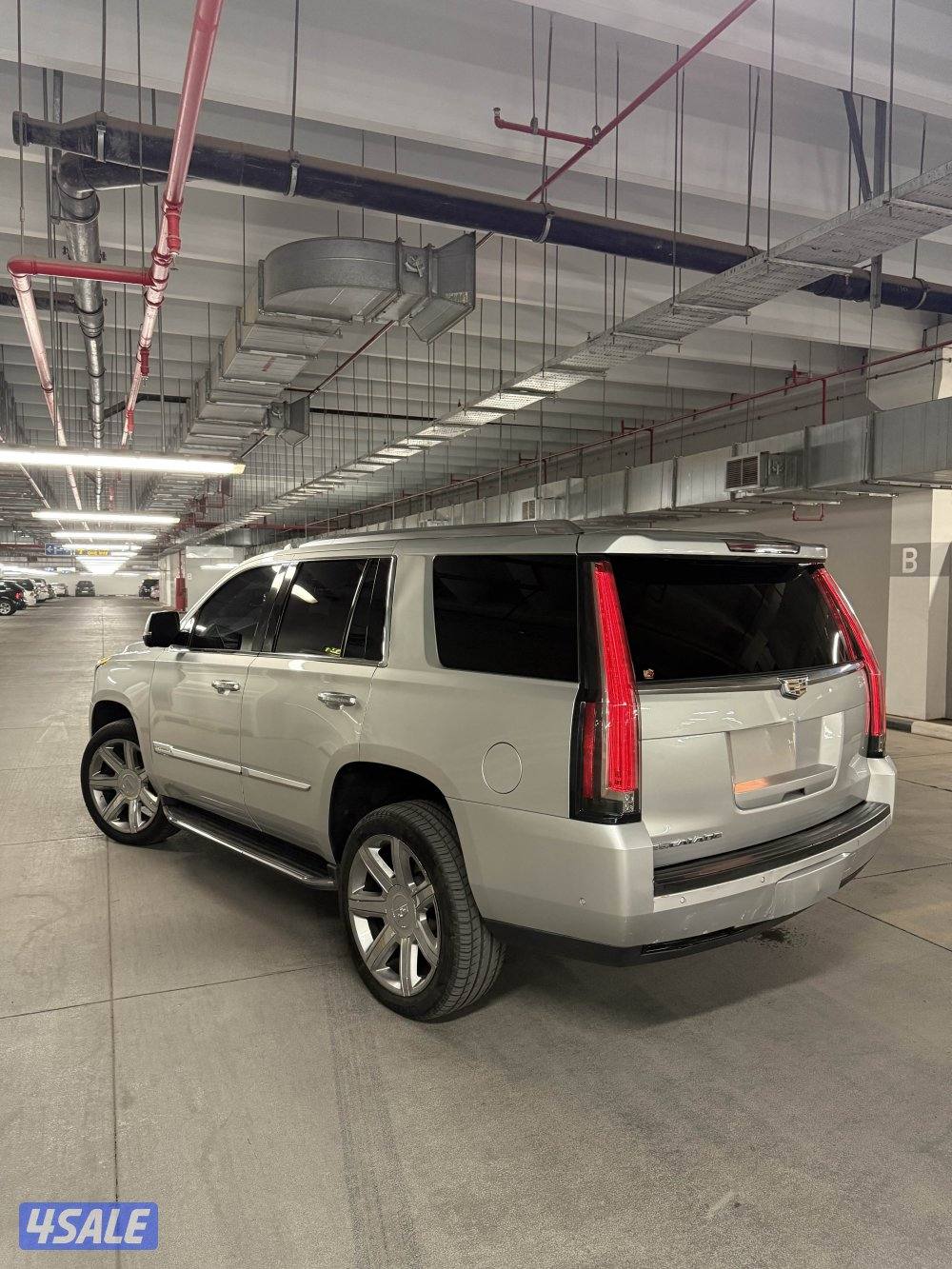 اسكاليد  ESV Premium Luxury 20181