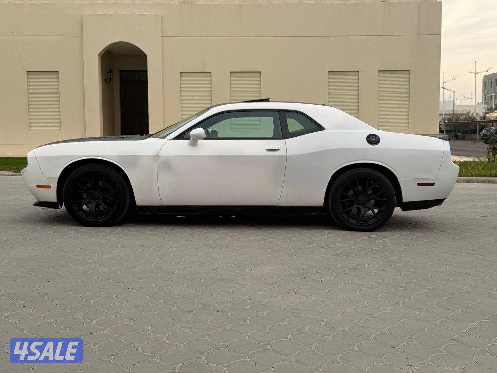 للبيع دودج شالنجر 2012 v83