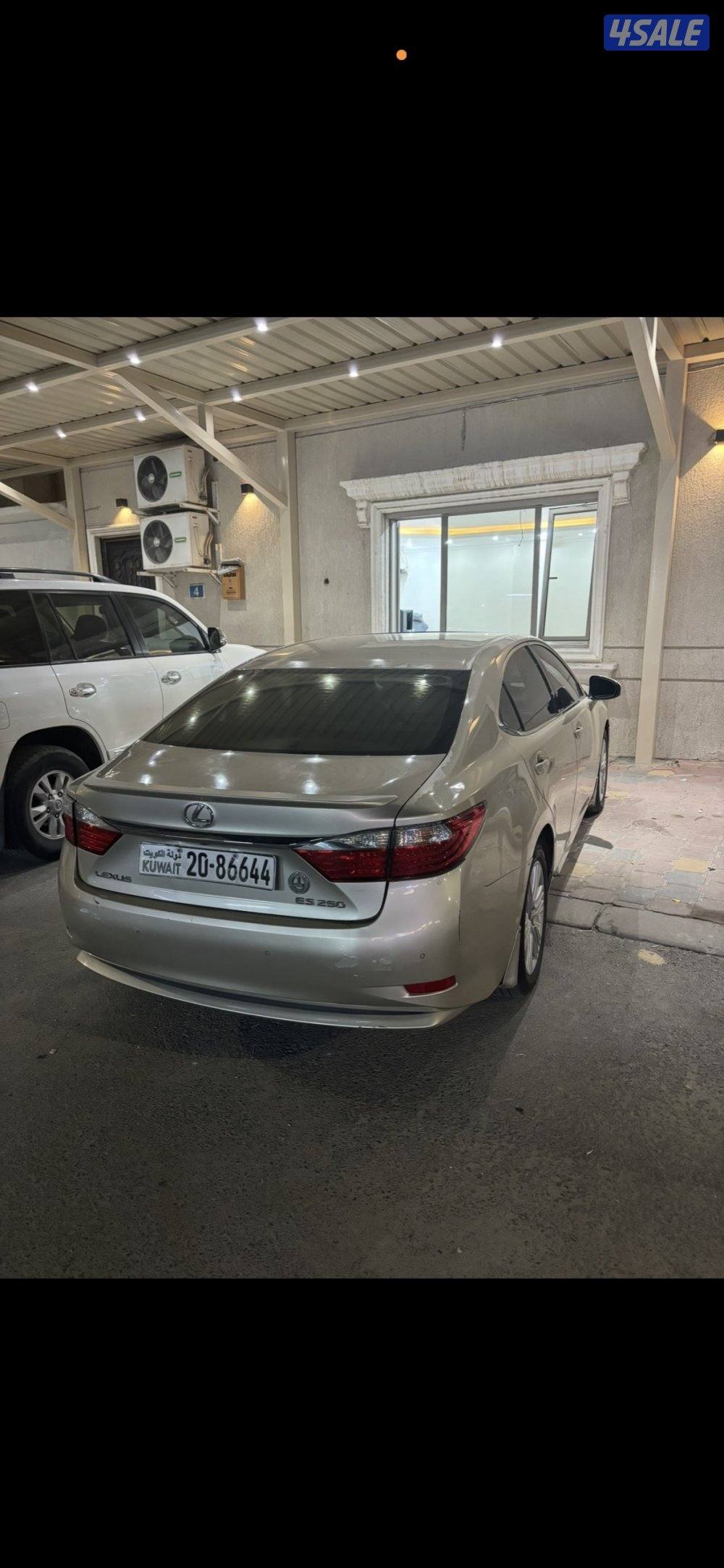 للبيع لكزس es-2502