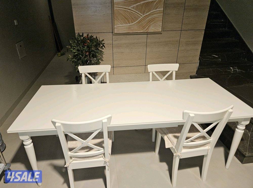 طاولة طعام من ايكيا للبيع1