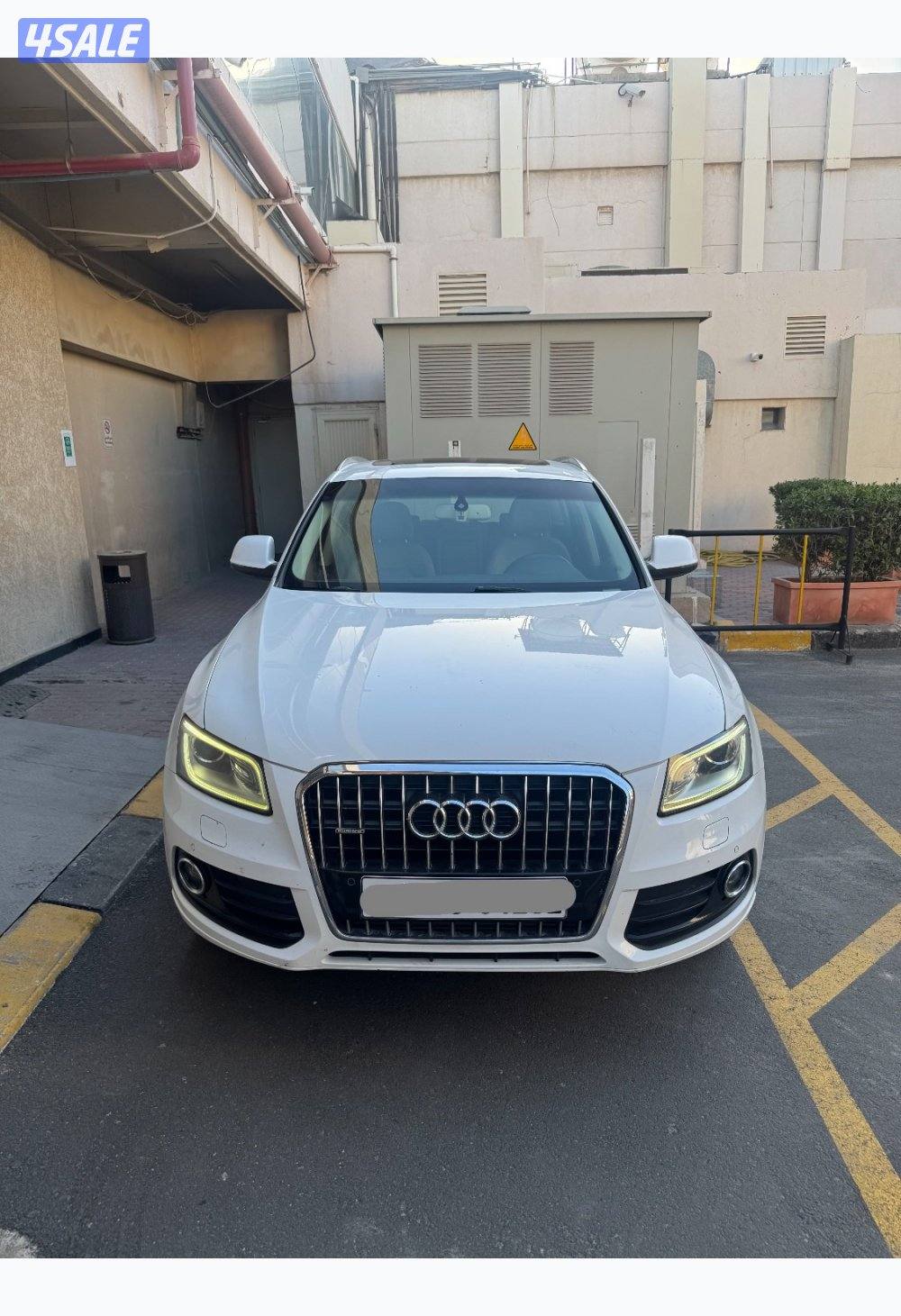 أودي Q5 ٢٠١٥ بانوراما - صبغ وكالة - ممشى٨٠ الف كم - Audi Q5 80 KM only0