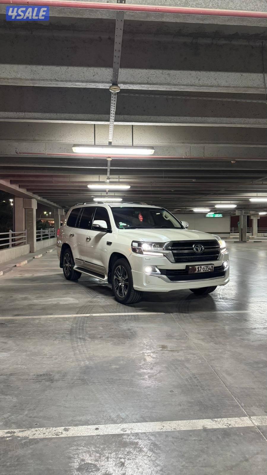 للبيع لاند كروزر V8 GXR تورينق0