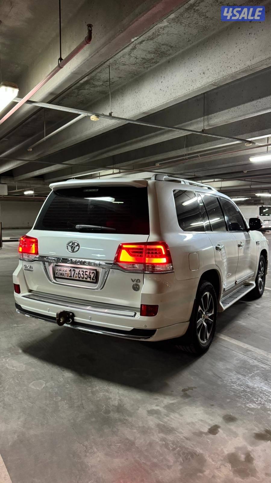 للبيع لاند كروزر V8 GXR تورينق3