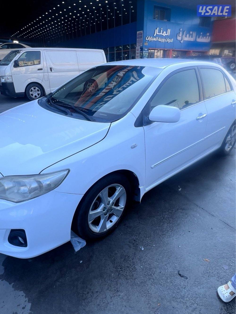 كورولا كورلا 2012 ابيض1