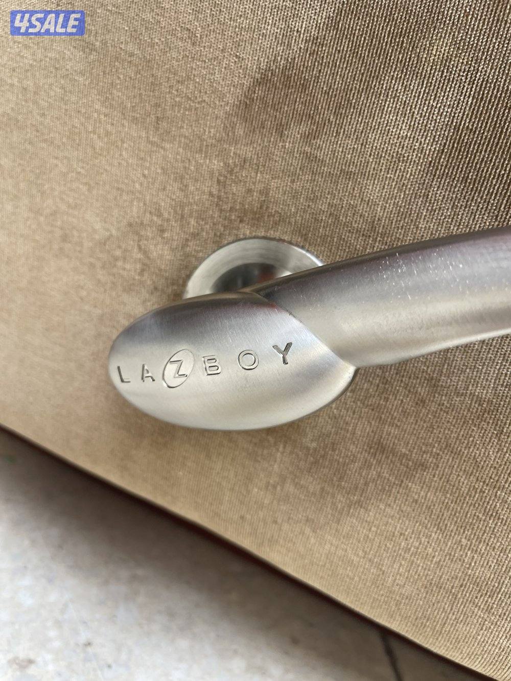 ليزي بوي الاصلي هزاز ويفرد استرخاء الاصلي موديل حديث مريح جدا2