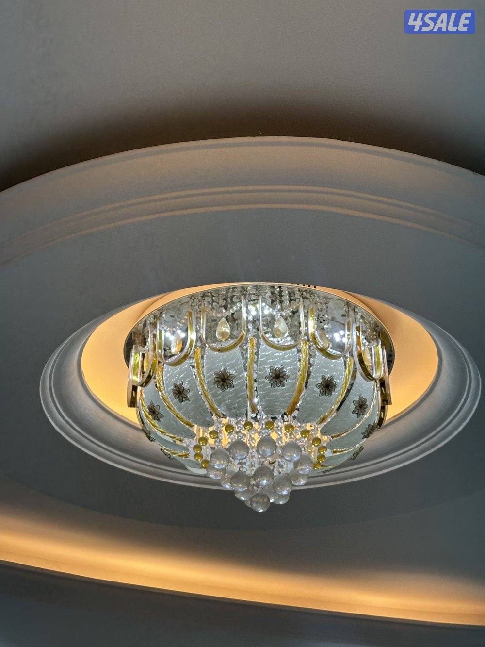 للبيع ٣ ثريات جديده1