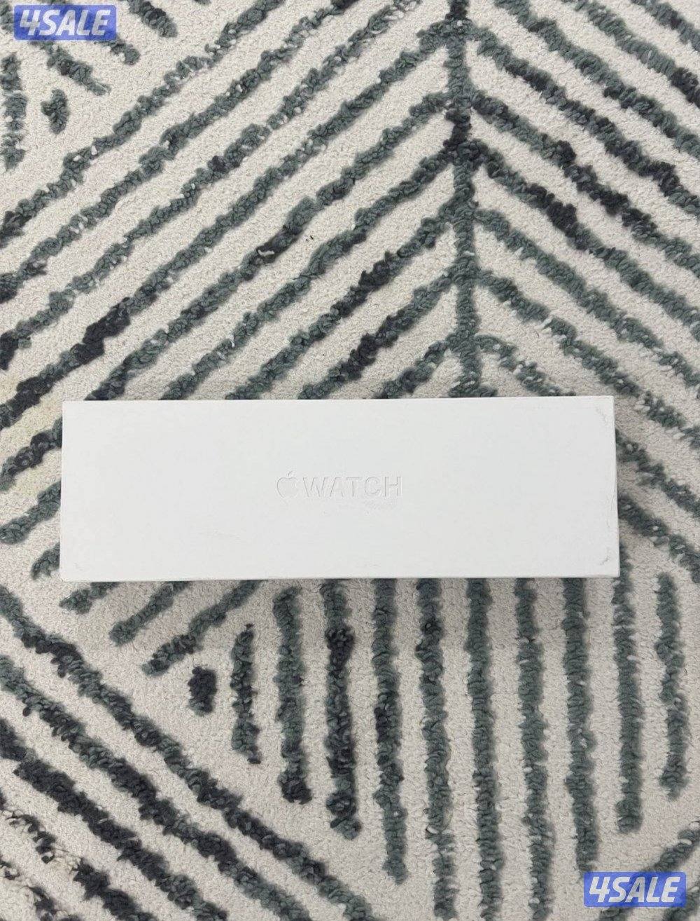 ساعة اصلية جديدة ب العلبة ⌚️. السعر النهائي 115 دينار 🔥 تواصل على الخاص4