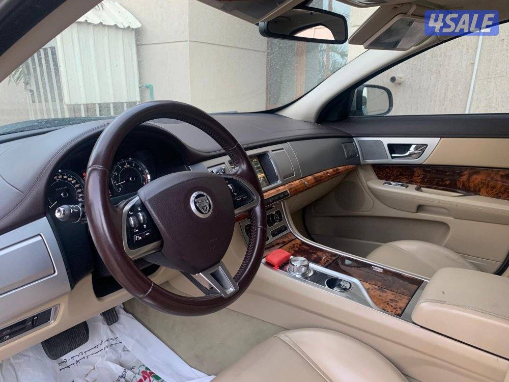 جاكور XF. موديل 20123