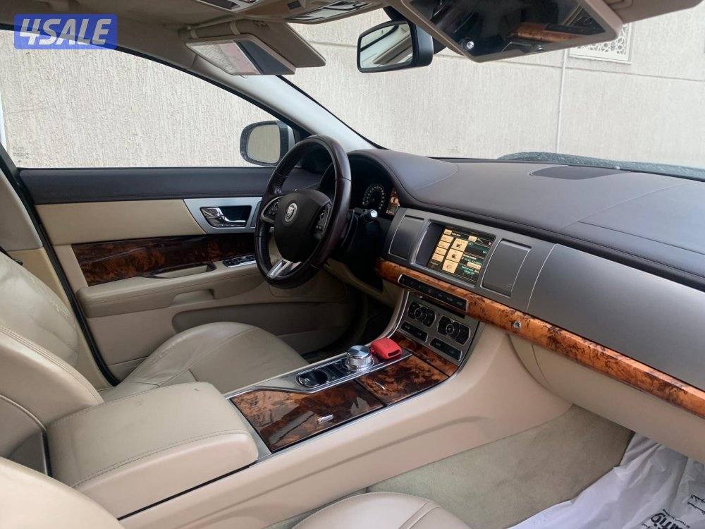 جاكور XF. موديل 20128