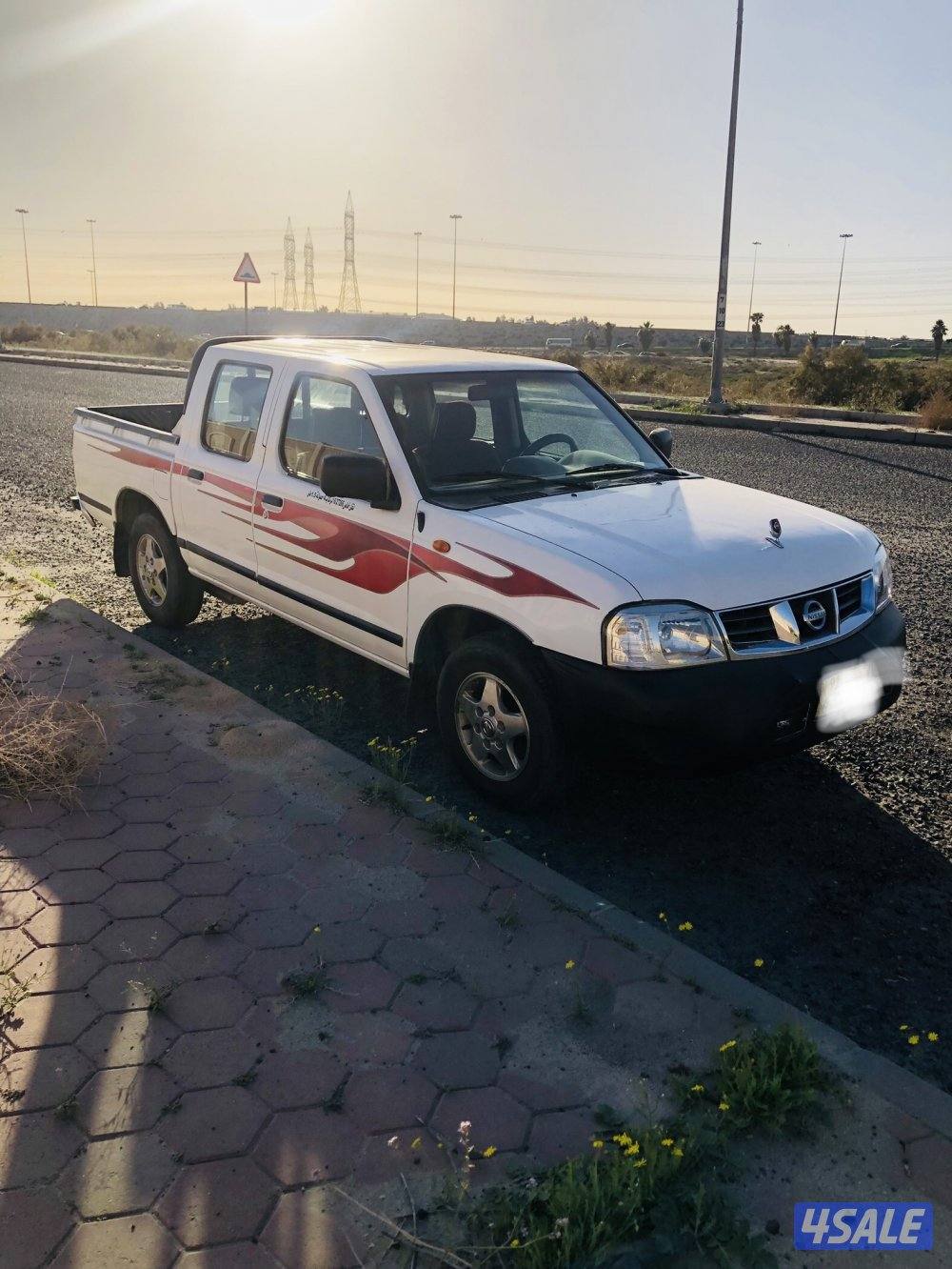 للبيع وانيت نيسان موديل 2006 سوبر جي ال فل اوبشن0