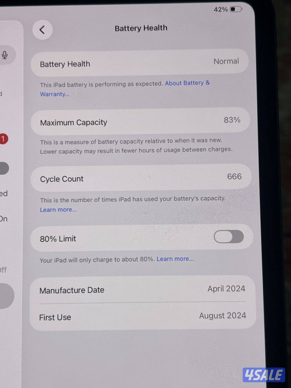 iPad  11 pro m4 256 SIM card battery 83%2