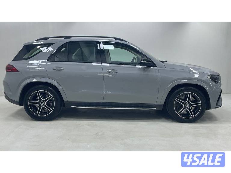 Mercedes-Benz GLE SUV3