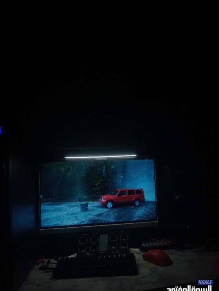 بي سي قيمنق مع شاشة وملحقاته4