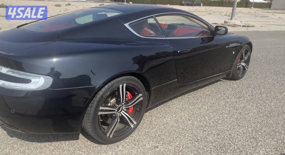 استون مارتن DB94