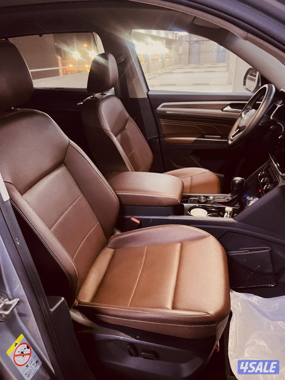 كامل المواصفات ٧كراسي داخليه تان9