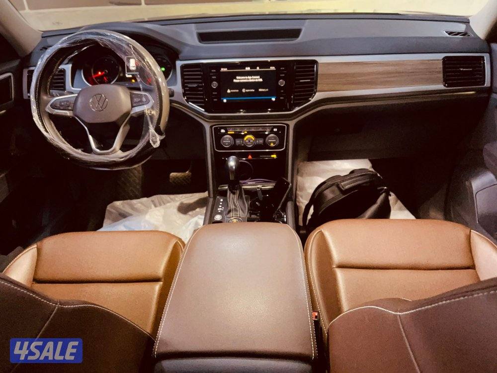 كامل المواصفات ٧كراسي داخليه تان10