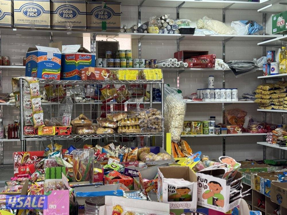 للبيع بقالة بحولي1