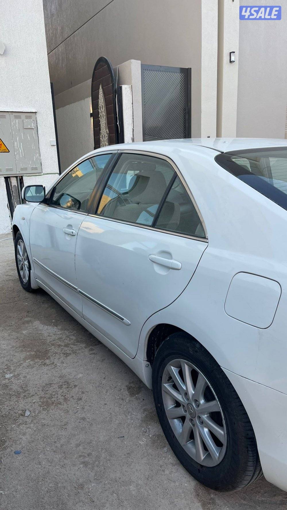 تويوتا كامري 2011 نظيفه ..3