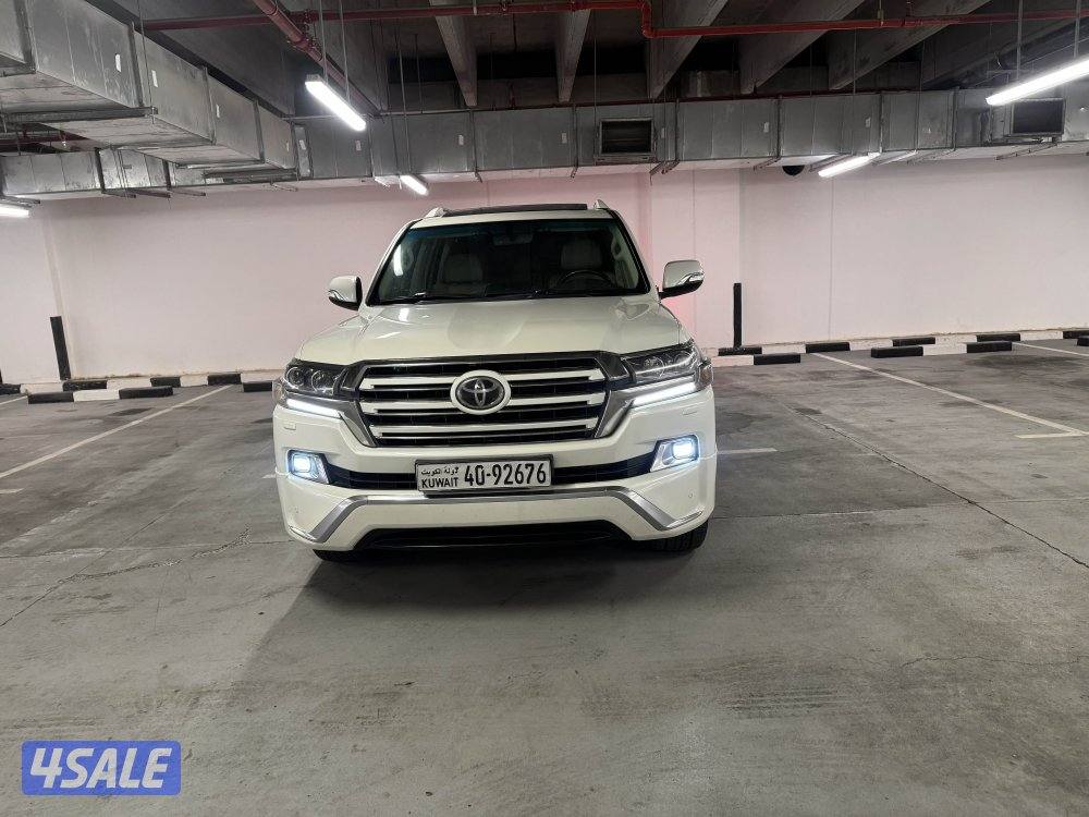 لاندكروز 20176