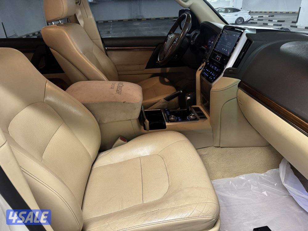 لاندكروز 20179