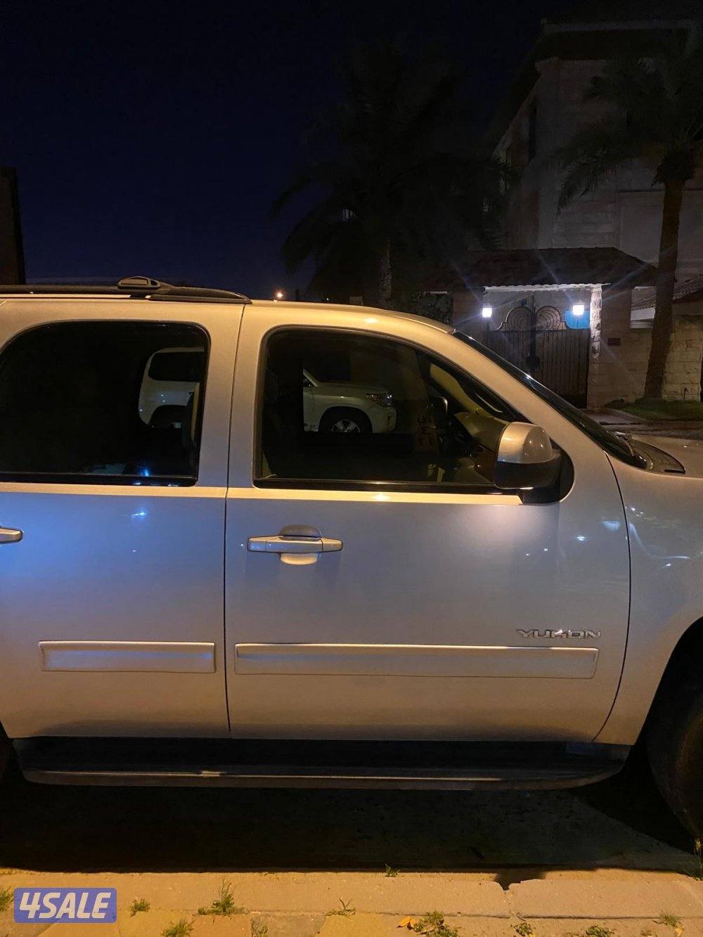 للبيع يوكن 2012 صبغ الوكاله6